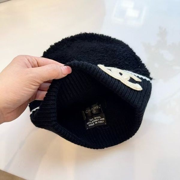 ☆超人気☆【オシャレなビーニー】シャネル ニット帽 パロディ shr92134